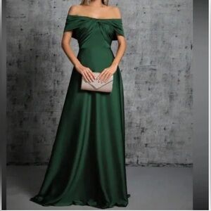 Luxe green off shoulder party formal evening satin gown dress